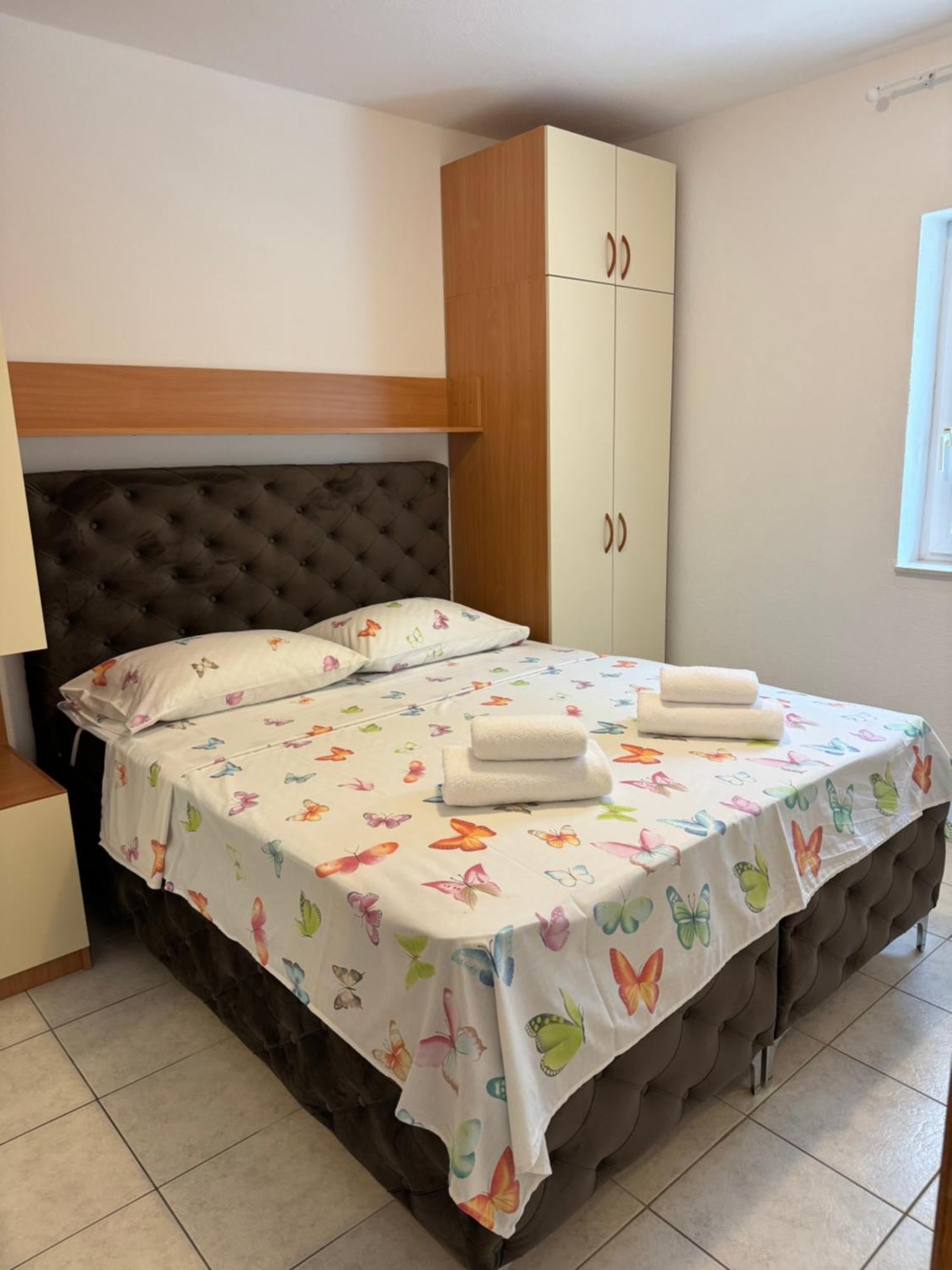 House 100M From The Beach With Free Parking And Breakfast 巴什卡沃达 外观 照片
