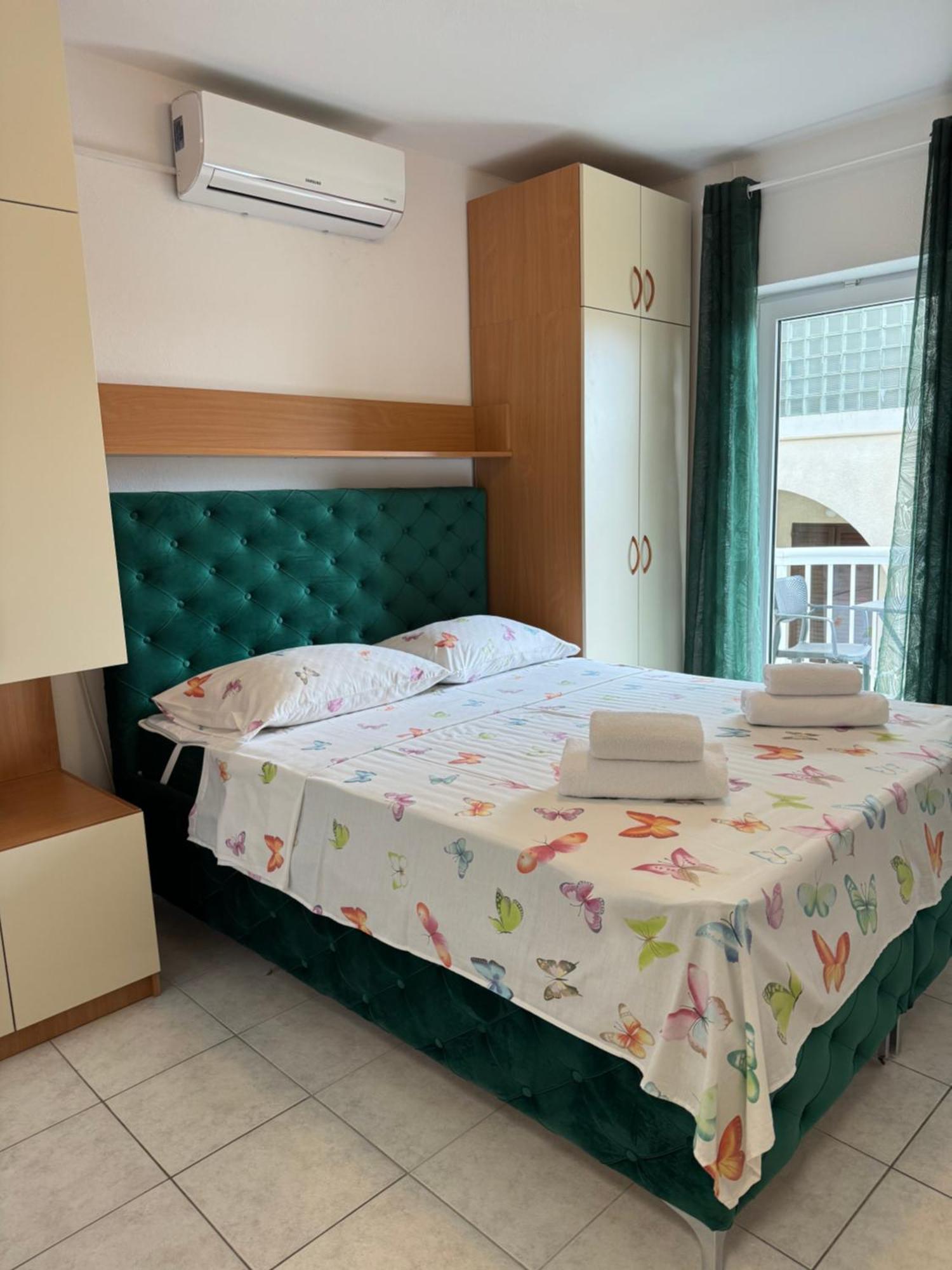 House 100M From The Beach With Free Parking And Breakfast 巴什卡沃达 外观 照片